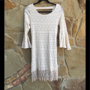 Southern threads lined dress with flared sleeves